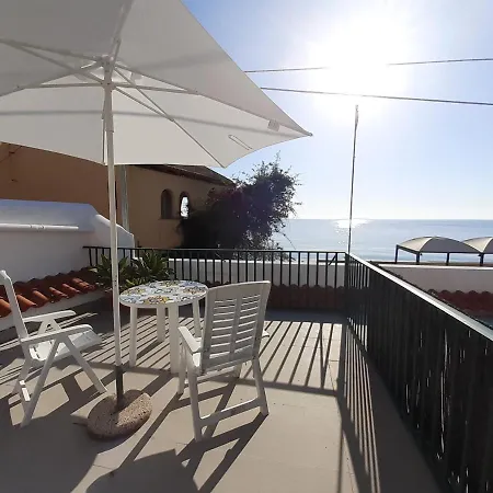 בית נופש Casa Marinella *
